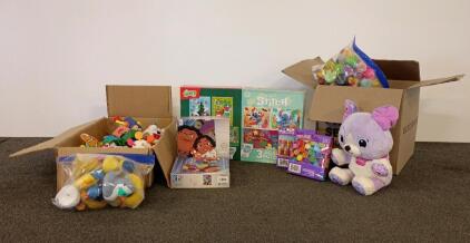 Mixed Lot: LeapFrog Violet Plush, Disney Stitch & Grinch Puzzles, Rubber Ducks, Toy Cars & Figures