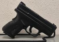 Springfield Armory XD-40 Mod.2 Sub-Compact .40 S&W, Grip Zone, Serial GM111782, Fiber Optic Sight