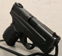 Springfield Armory XD-40 Mod.2 Sub-Compact .40 S&W, Grip Zone, Serial GM111782, Fiber Optic Sight - 6