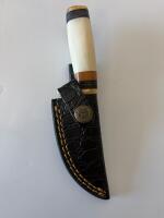 Damascus Steel Fixed Blade Knife Set &ndash; Custom Handles, Leather Sheaths, Hunter & Skinner Styles - 8