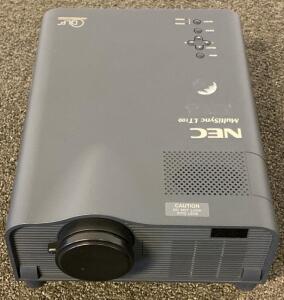 NEC MultiSync LT100 DLP Projector, 800x600 SVGA, 600 ANSI Lumens, Bag, Serial 92002119M