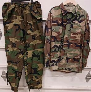 (3 Sets of sz. M) Camo Military BDU Uniform Set &ndash; Shirt/Jacket & Pants, Ripstop, Multi-Pocket and Military Canteen