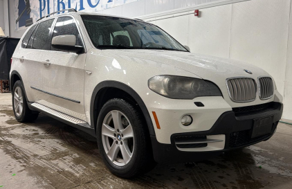 2008 BMW X5 - 4x4!