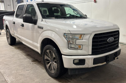 2017 FORD F-150 - 4X4!