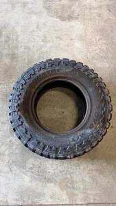 Toyo Open Country M/T LT285/70R17 121P 10PR Mud-Terrain Tire, Load Range E, Tubeless, 360650