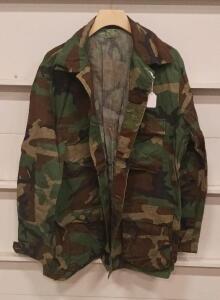 (4 Long Sleeve Button Down sz.L) Camo Military BDU Uniform &ndash; , Multi-Pocket