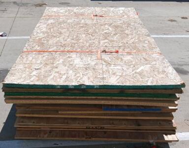 Mixed 4x8 OSB & Plywood Sheets, Various Thickness and Kinds.