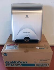 Georgia-Pacific enMotion Stainless Steel Recessed Automated Touchless Paper Towel Dispenser