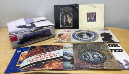 ION iProfile USB Turntable( Powers On ) with Direct-to-iPod & 10+ LP Records (Paul Simon, CCR, More)