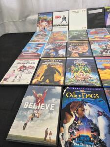 Family Collection 31+DVD (See photos)( list in description)