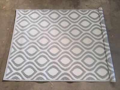 Gray & White 6' x 9' Geometric Flatweave Area Rug, Polypropylene, Rectangular