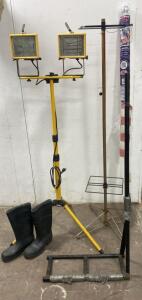 Dual-Head 1000W Halogen Work Light Tripod (Works), Accessories: Boots, Flagpole, Metal Stand, Frame