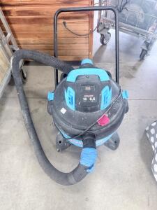 Channellock 16 Gallon 6.5 HP Wet/Dry Shop Vac with Drain Port and Accessory Tray