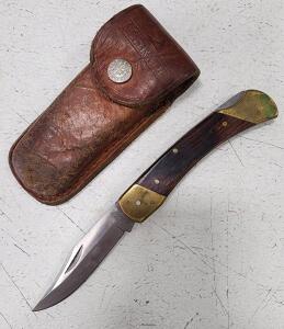(1) Uncle Henry Schrade Lockback Pocket Knife W/ Leather Sheath