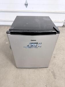 Galanz GL27S5 Mini Refrigerator 2.7 cu ft, Stainless Steel, 2015, Internal Freezer
