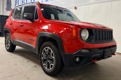 2016 JEEP RENEGADE - AWD!