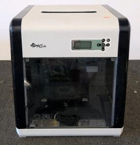 XYZPrinting Da Vinci 1.0A 3D Printer, FFF, 7.8" Build, USB, Heated Bed, Serial 3F10A-PUS5-TH-689-T117
