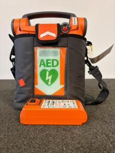 Cardiac Science Powerheart G5 AED G5A-80P1, Serial D00000209168, Pads Exp 2026, W/ Case & CPR Kit