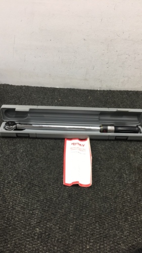 (1) Husky Micro-Adjusting Torque Wrench With case