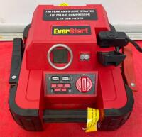 EverStart JUS750CE Jump Starter, 750 Peak Amps, 120 PSI Air Compressor, Dual USB, Digital Display