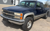 1998 CHEVROLET SILVERADO 2500 - 4x4!