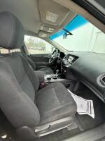 BANK REPO - 2016 NISSAN PATHFINDER - FWD! - 31