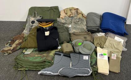 Large U.S. Military Surplus Lot &ndash; Combat Uniforms, Blankets, Field Gear, Thermal Sets, Wool Items