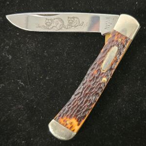 Western Rough Rider Raccoon Etch Single-Blade Trapper Pocket Knife, 3.25" 440A Stainless, Jigged Bone Handle