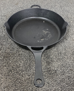 Cooks 12” Cast Iron Skillet