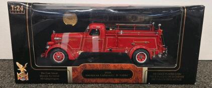 1939 American LaFrance 550-RC 1:24 Diecast Fire Truck By Yat Ming Signature Series W/ Gold Coin