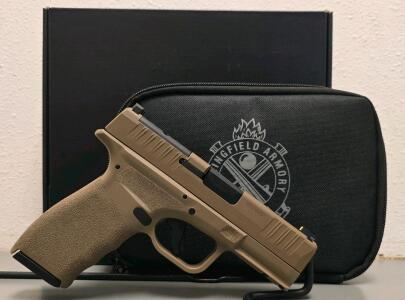 Springfield Armory Hellcat Pro 9mm FDE, 3.7" Barrel, Tritium Sights, Soft Case, SN BB512297