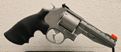 Smith & Wesson Performance Center 686-6 .357 Magnum 4" Revolver, Stainless, 7-Shot, EEA3028