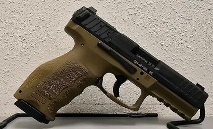 Heckler & Koch VP9 9mm FDE Polymer 4.09" Barrel, Interchangeable Grips, Serial 224-401045