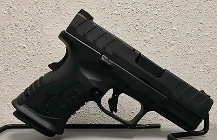 Springfield Armory XD-M Elite 10mm 4.5" Pistol, Black, Two Extra Magazines, Fiber Optic Sights, BA559045