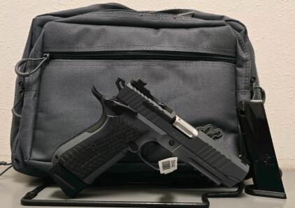 Kimber KDS9c 9mm Pistol, 15+1 Capacity, Rail, Fiber Optic Sights, SN SD014043, Carry Case *NEW*