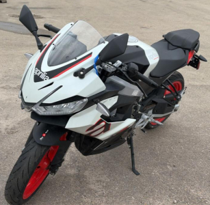 2025 APRILIA RS457