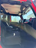 2013 JEEP WRANGLER UNLIMITED - 4X4! - 19