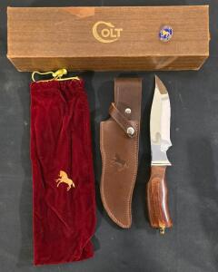 Colt Bowie Fixed-Blade Knife Set, 6.75" Blade, Wood Handle, Sheath, Box & Collector Pin