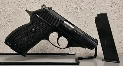 Astra Constable II .380 ACP Pistol, Blued, Interarms Import, Serial P8865, Extra Magazine