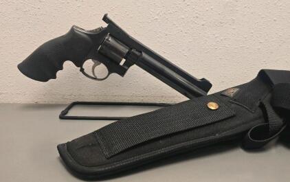 Smith & Wesson Model 10-5 .38 Special, 6" Barrel, Aristocrat Sight, Oregunsmithing, SN D724475