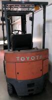Toyota 5FBCU25 Electric Forklift, 36V, 4,960 lb Cap, Sideshifter, 189" Lift, Charger, 5,126 hrs - 4