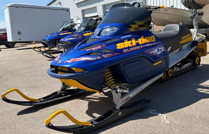 2003 SKI-DOO SNOWMOBILE