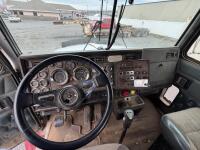 LOCATED IN LEWISTON - 1995 Kenworth T800 Log Truck w/Piggybacked Log Trailer Trailer Vin # 1PLA02828JWL87600 - 23