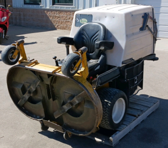 Walker MTGHS Riding Mower