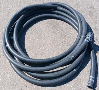 1.5" x 50' Industrial Rubber Transfer Hose with Camlock Fittings, 200 PSI