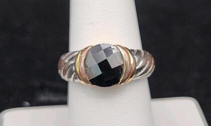 (1) Size 7 1/2 Black Stone Ring