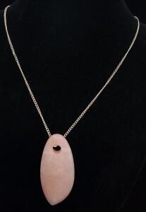 (1) Peach Color Jadeite Stone Necklace