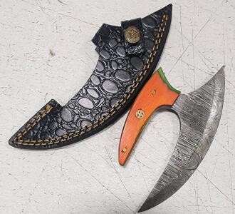 (1) Fixed Blade Damascus Steel Ulu Knife With Wood Handle And Sheath
