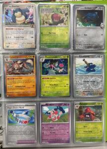 Huge Binder Of 160+ Pok&eacute;mon Cards W/ Tons Of Holos And Rares