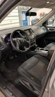 2017 NISSAN PATHFINDER - 3RD ROW SEATING! - 11